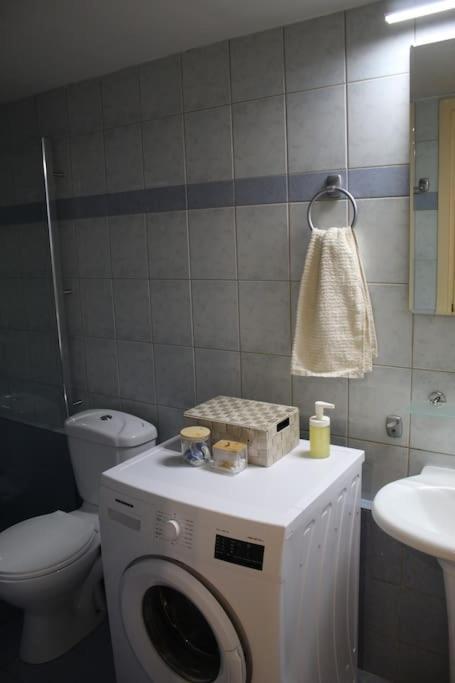 Aphrodite Apartment Chrissi Akti Chania Exterior foto